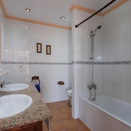 Villa Lobos Con Piscina *